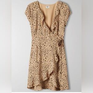 Aritzia Sunday Best Savoy Wrap Dress in size 2